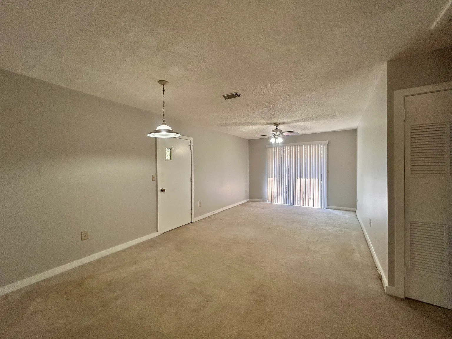 2 bed, 874 sqft, $1,250 — Photo 4