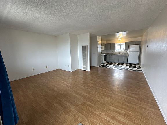 Entry to living area