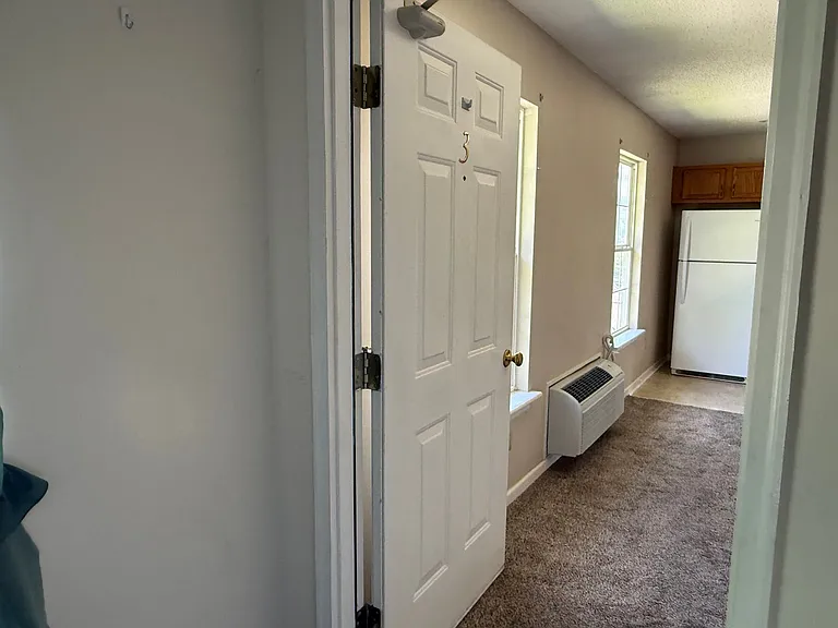 139 Honeycutt St — Photo 2