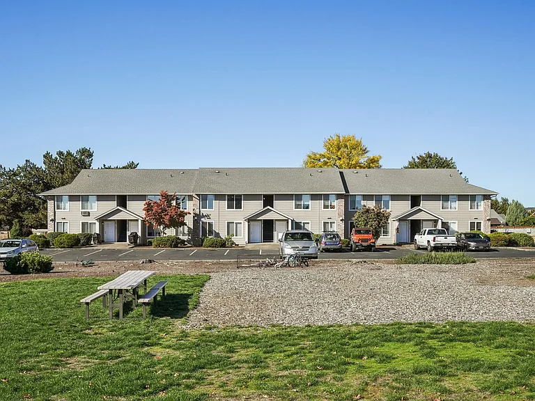 La Creole Apartments — Photo 9