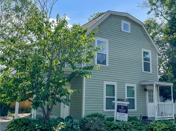 25 W Church St, Beacon, NY 12508