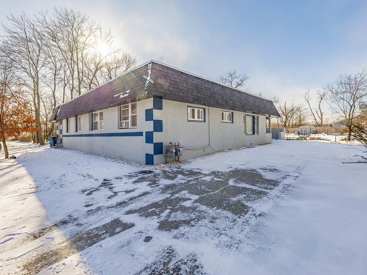 210 Southgate Ave photo 1