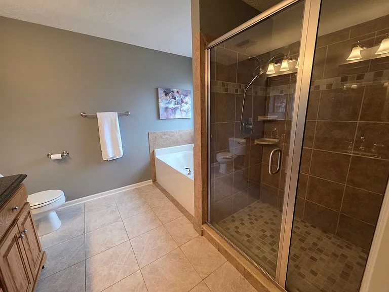 1318 Maple Leaf Ct — Photo 14