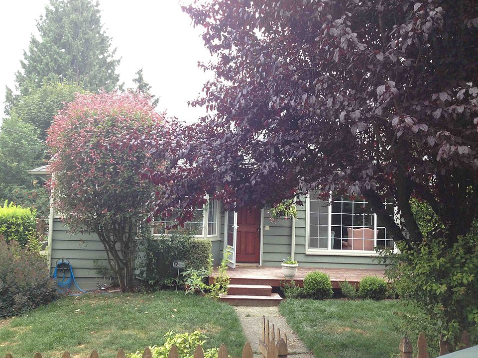 1st image of 828 NE 102nd St