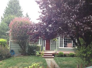 828 NE 102nd St, Seattle, WA 98125