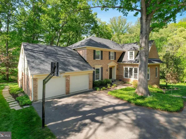 9437 Reach Rd, Rockville, MD 20854