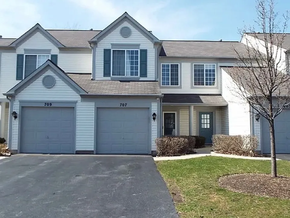 707 Blossom Ct