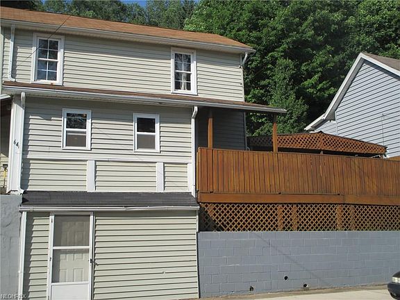 2nd image of 640 E Wood St