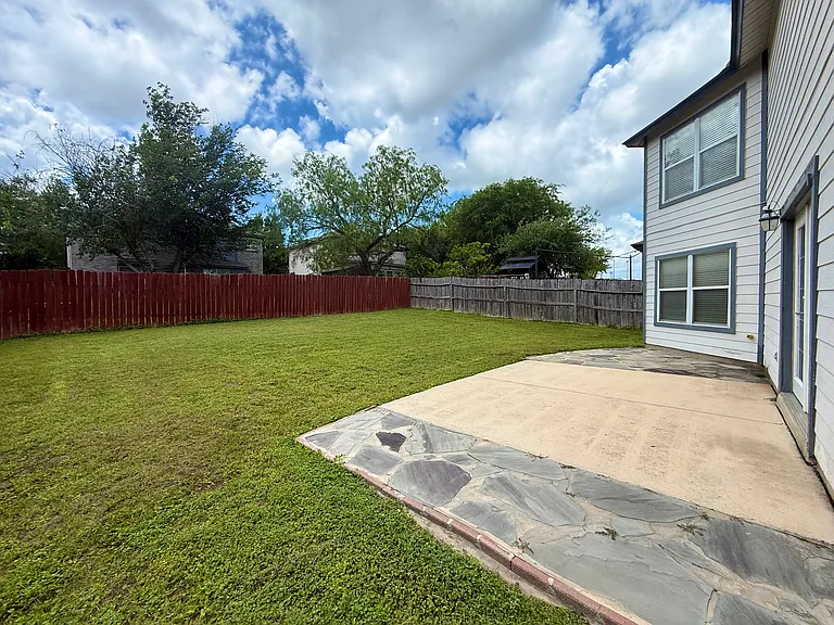 10838 Larson Cavern — Photo 41
