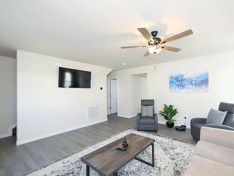 405 S Magnolia Ave — Photo 34