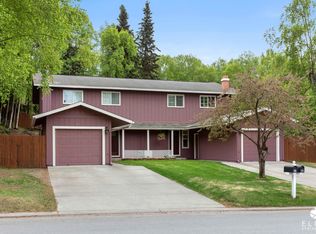 1216 Crescent Dr, Anchorage, AK 99508