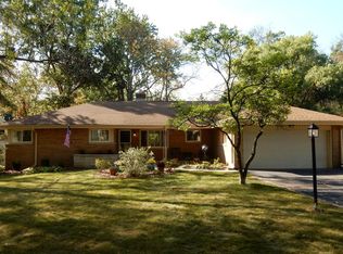 2505 N 117th St, Wauwatosa, WI 53226