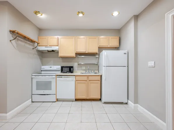 76 P St NW Unit B, Washington, DC 20001