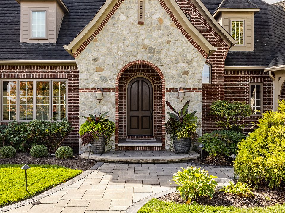 8535 Hunt Club Rd, Zionsville, IN 46077 | Zillow