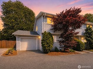1047 Adelia St, Blaine, WA 98230