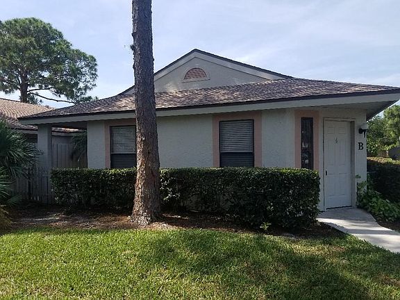 Home For Sale In STONES THROW TOWNHOMES
