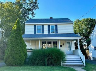 43 Bungalow Park, Stamford, CT 06902