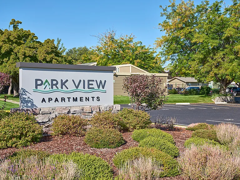 Park View Apartments — Photo 10
