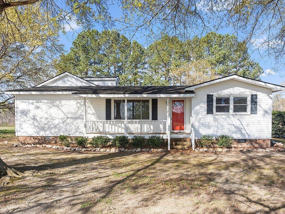 1st image of 2 Howard Tant Rd