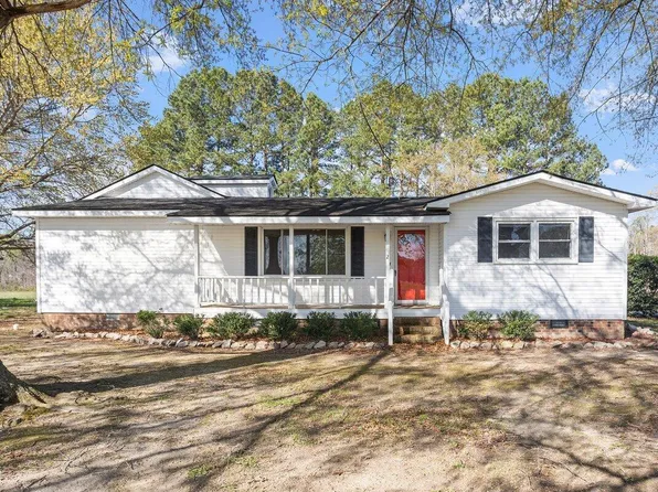 2 Howard Tant Rd, Zebulon, NC 27597