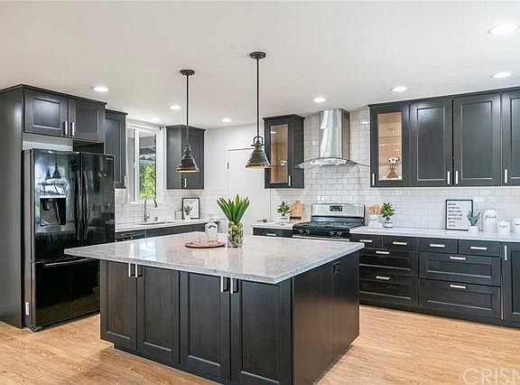 5th image of 4086 Vista Calaveras St