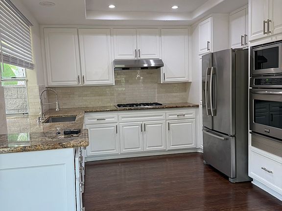 2nd image of 110 Matisse Cir