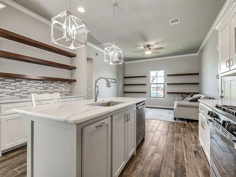 4001 Timber Valley Dr — Photo 33