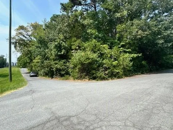 8323 Washington Blvd, Charlotte, NC 28262