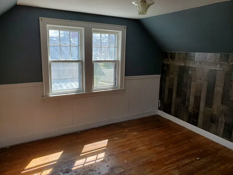 1102 3rd St NW — Photo 12