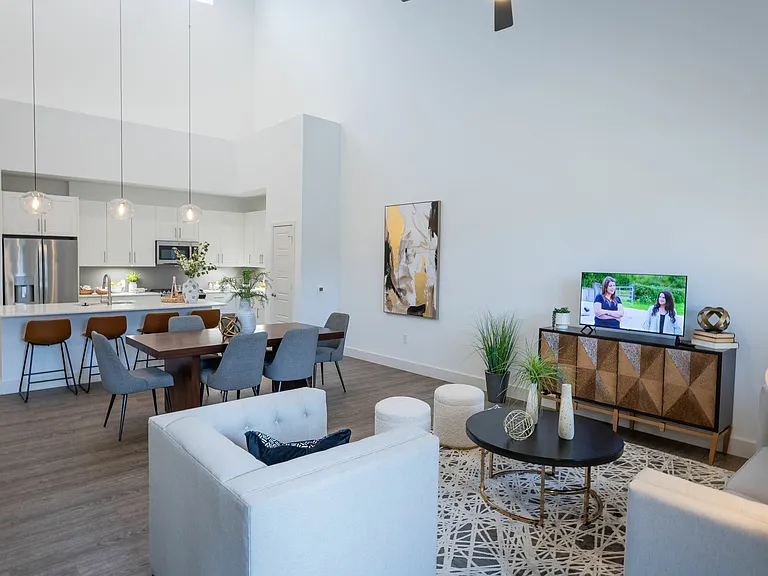 Everleigh Vernon Hills 55+ Active Adult Apartments — Photo 11