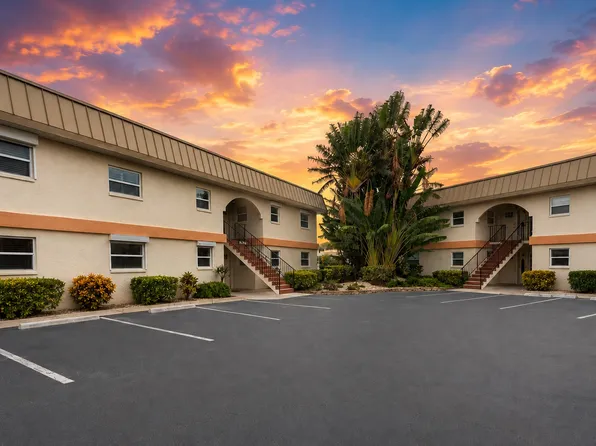 828 Victoria Dr APT B6, Cape Coral, FL 33904