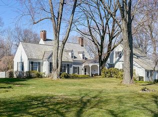 1062 Ponus Rdg, New Canaan, CT 06840