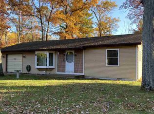 2551 Southcrest Dr, Roscommon, MI 48653