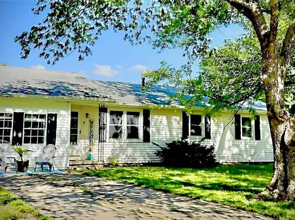 1707 S Witt Dr, El Dorado Springs, MO 64744