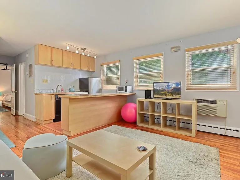 4595 Macarthur Blvd NW #4 — Photo 6