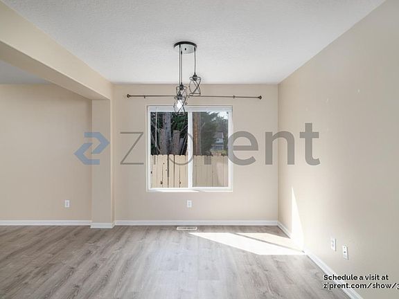 2nd image of 5608 NE 65th Ct