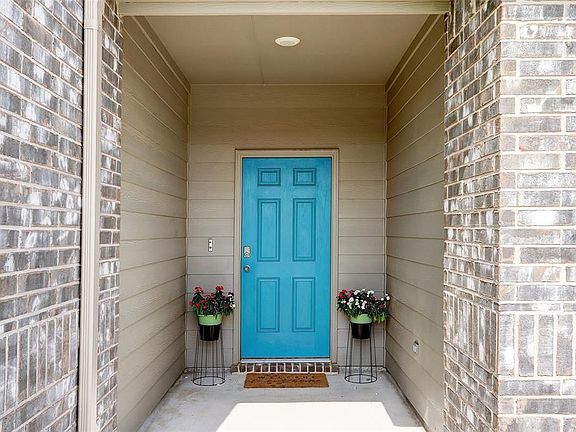 2nd image of 5606 Providence Green Ct