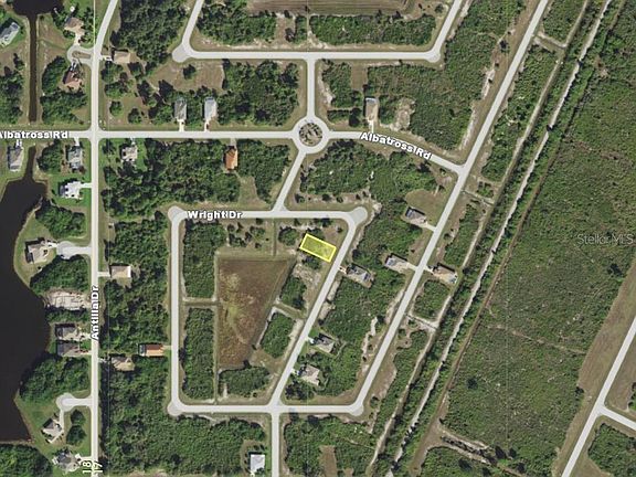 5th image of 126 Wright Dr