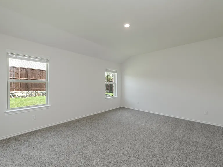 3917 Amethyst Dr — Photo 18