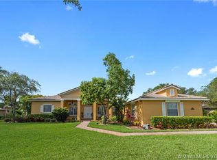 13740 SW 33rd Ct, Davie, FL 33330