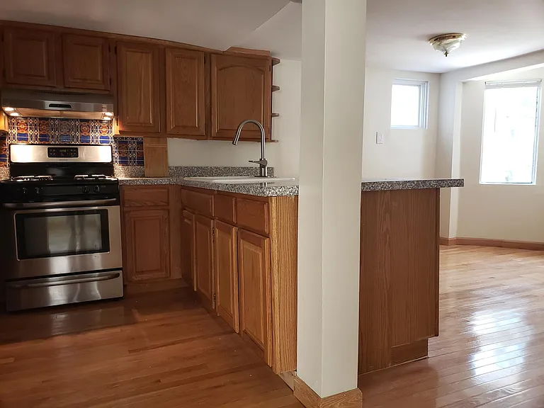 3452 N Hamlin Ave #1 — Photo 14