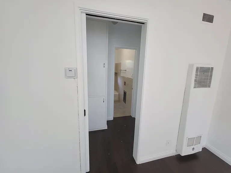 934 N Lake Ave #4 — Photo 9