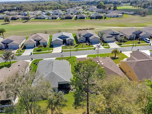 3rd image of 27152 Roanoke Dr