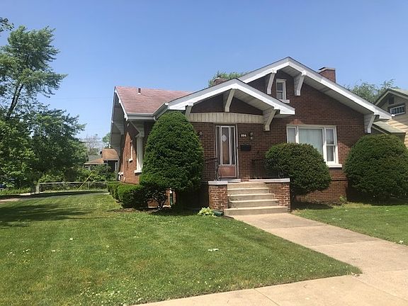2nd image of 994 Wentworth Ave