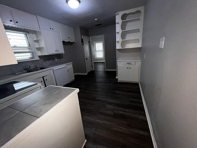 3301 Austin St — Photo 14