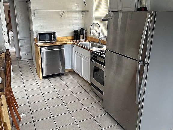 5th image of 268 Lake Shore Dr #532