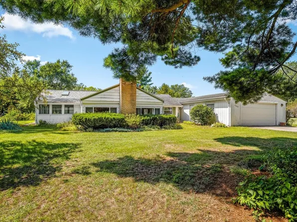 11602 Florence Ave, Machesney Park, IL 61115
