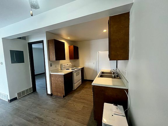3rd image of 52 Nathan Dr #A