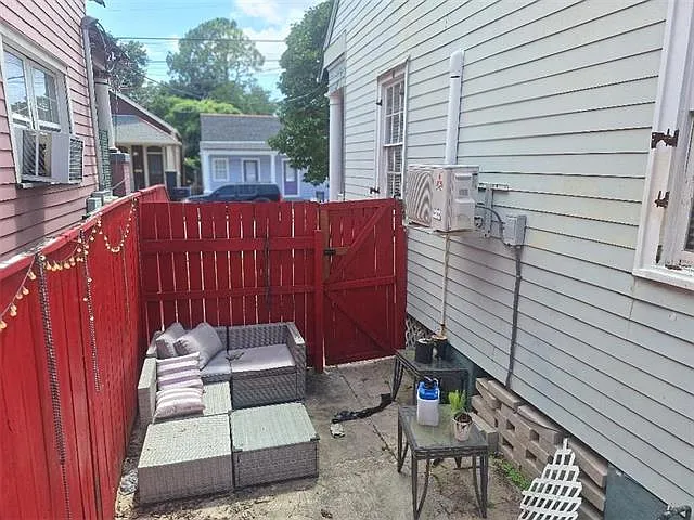 516 Bouny St — Photo 10
