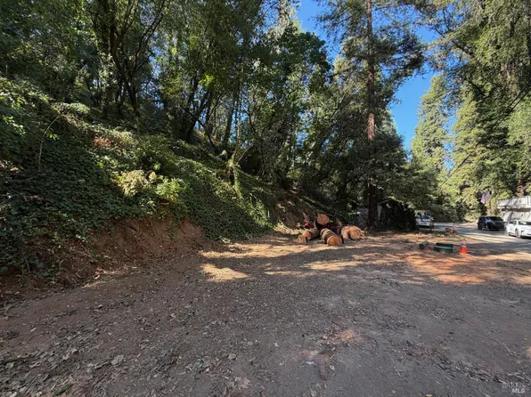 9190 Rio Dell Court, Forestville, CA 95436